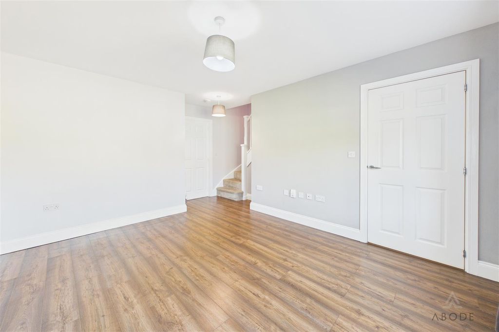 Property photo 3 of 19 Cam02544G0-Pr0375-Still003.Jpg