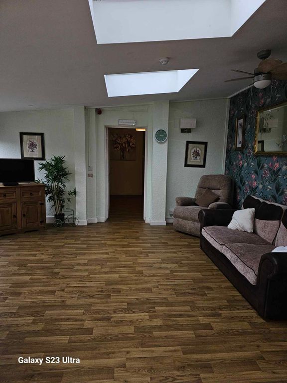 Property photo 3 of 8