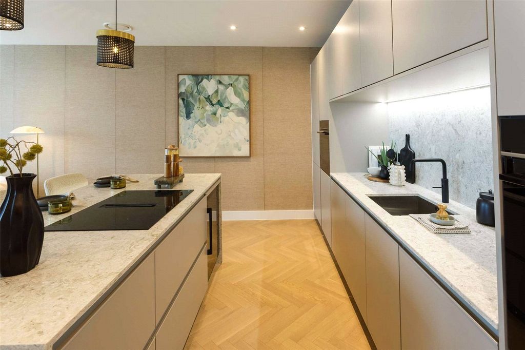 Property photo 2 of 24 The Buckley