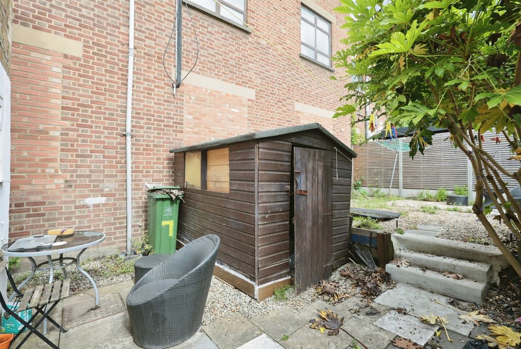 Property photo 3 of 16 Image