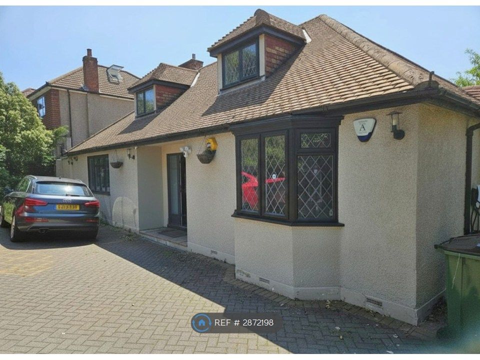 Property photo 3 of 23