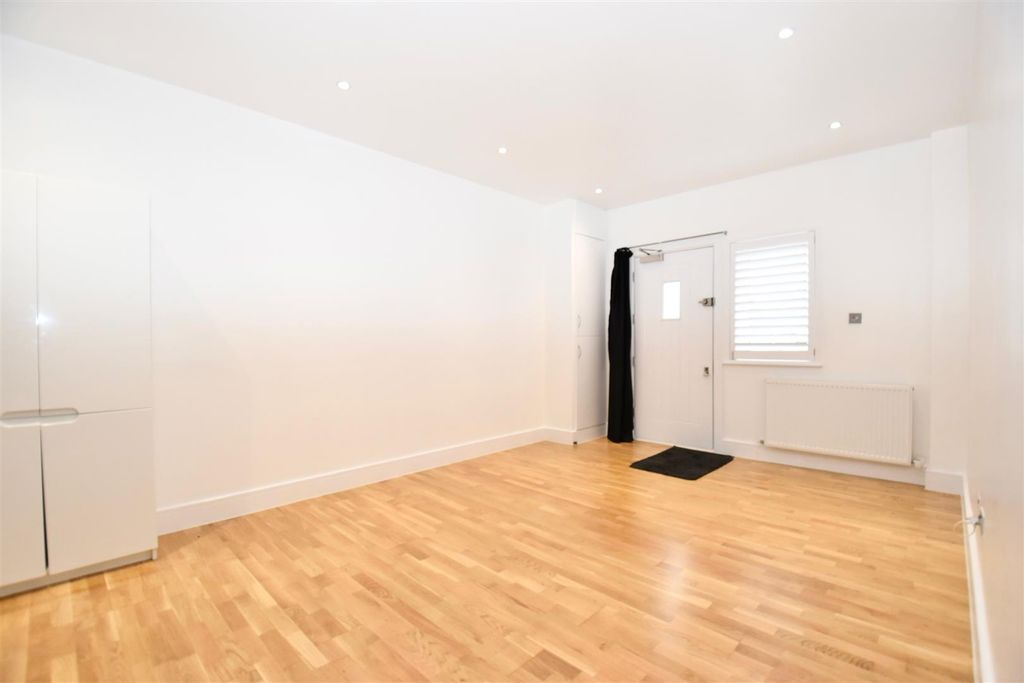 Property photo 2 of 7 Living Area.Jpg