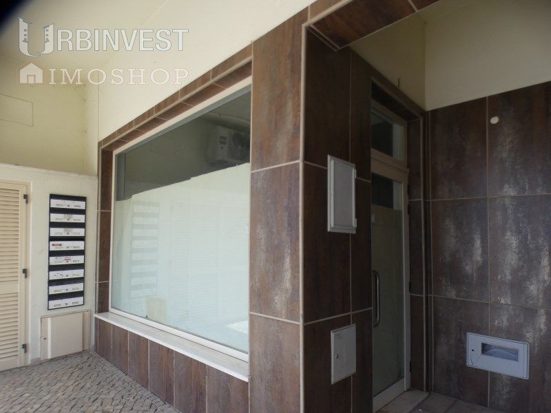 Property photo 1 of 28