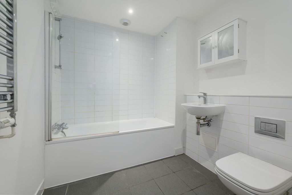 Property photo 2 of 12 F107_Abbeville_Ap...