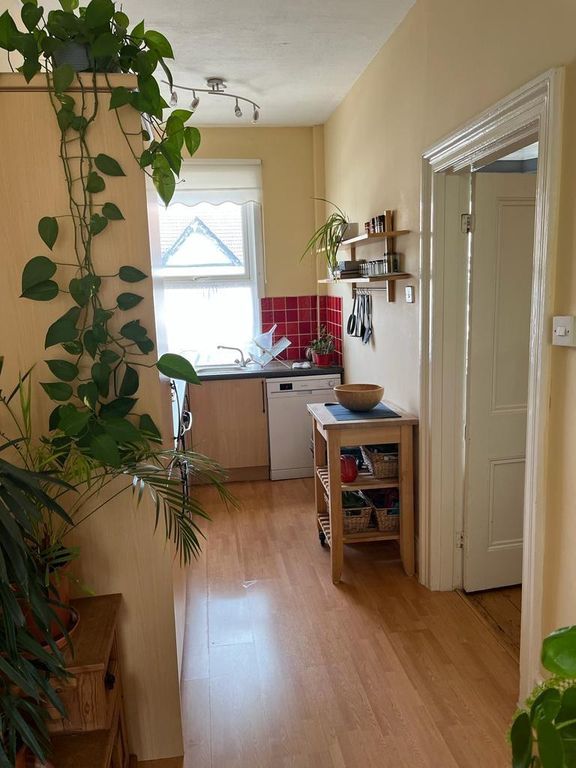 Property photo 2 of 9 Kitchen 1.Jpg