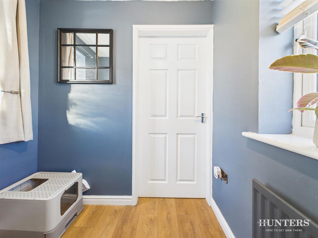 Property photo 2 of 17 Cam03792G0-Pr0351-Still001.Jpg