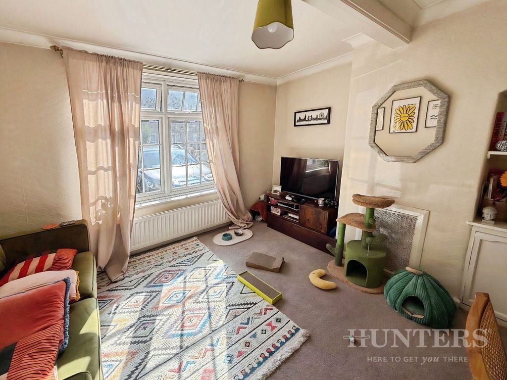 Property photo 2 of 7 Pbox-Img.Jpg