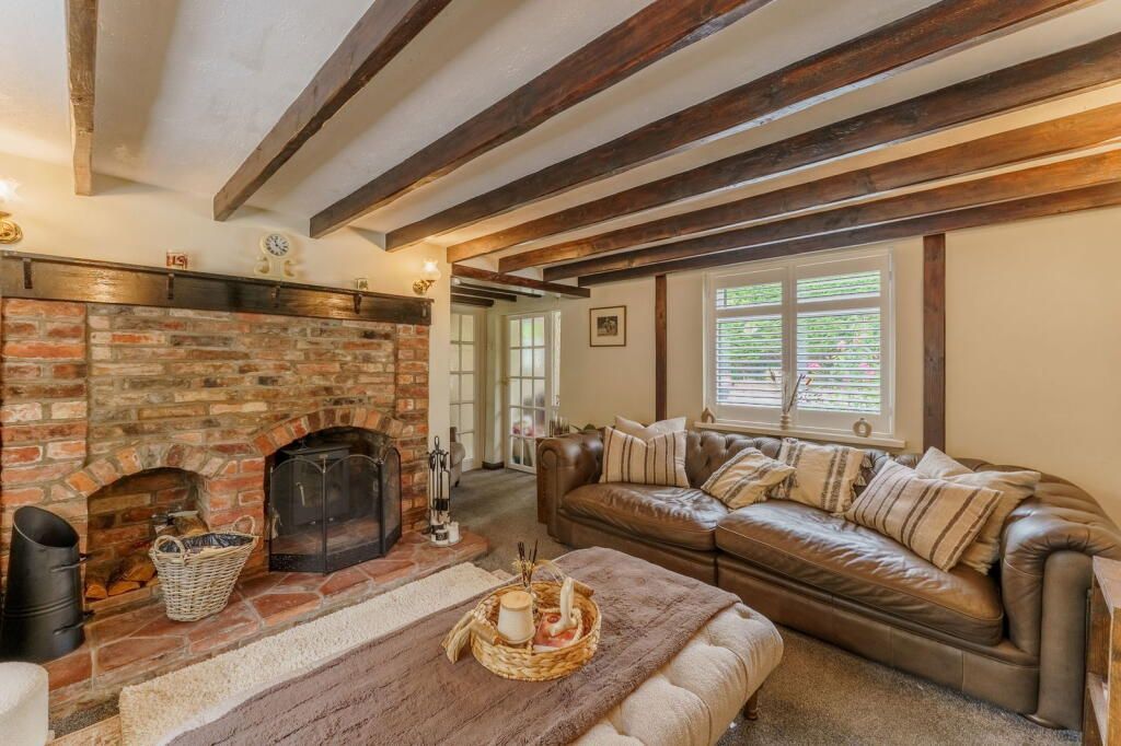 Property photo 2 of 40