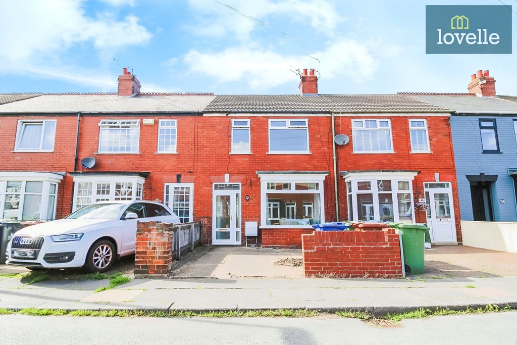 Property photo 1 of 18