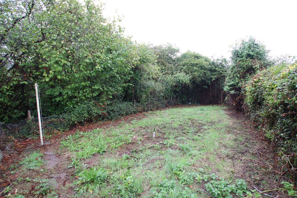 Property photo 2 of 10 Garden.Jpg