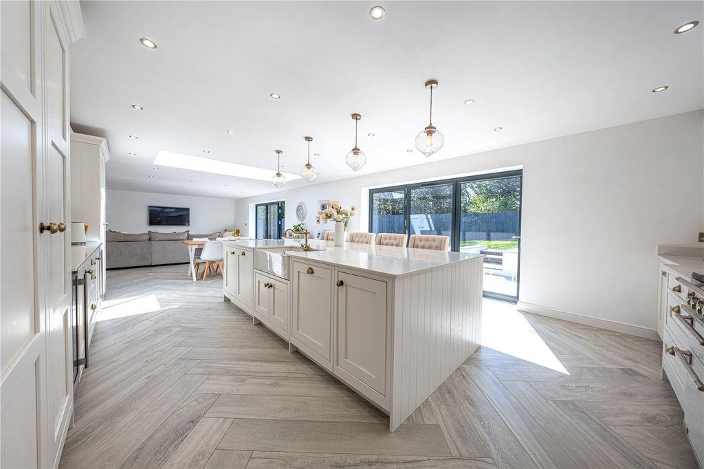 Additional image 6 of 4 bed detached house for saleCarnoustie, Tamworth, Staffordshire B77