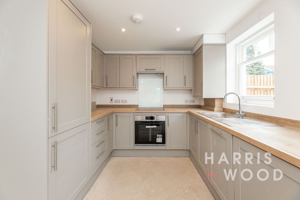 Property photo 2 of 30 4479592