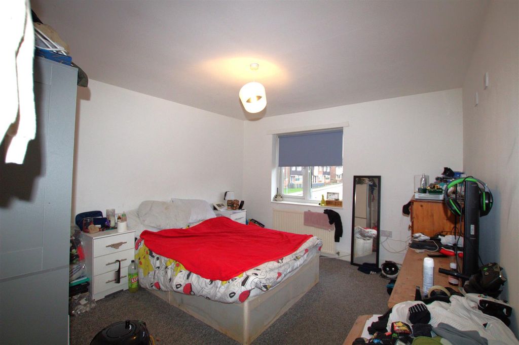 Property photo 2 of 9 Bedroom1.Jpg