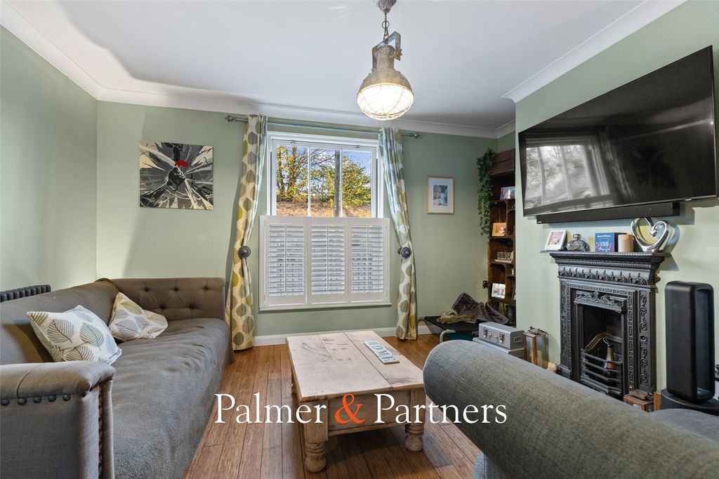 Property photo 3 of 24 Picture No. 28