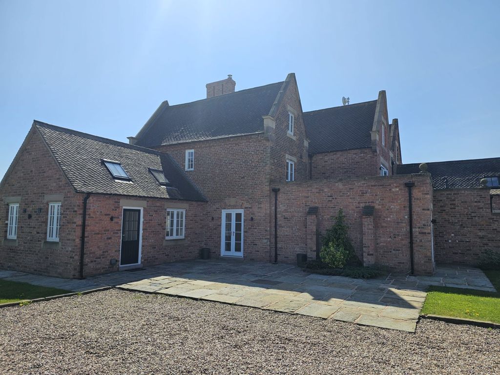 Property photo 1 of 31 Picture No. 07