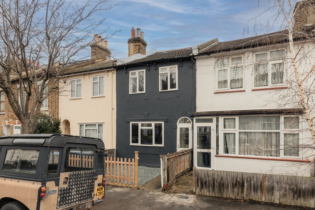 Property photo 1 of 30