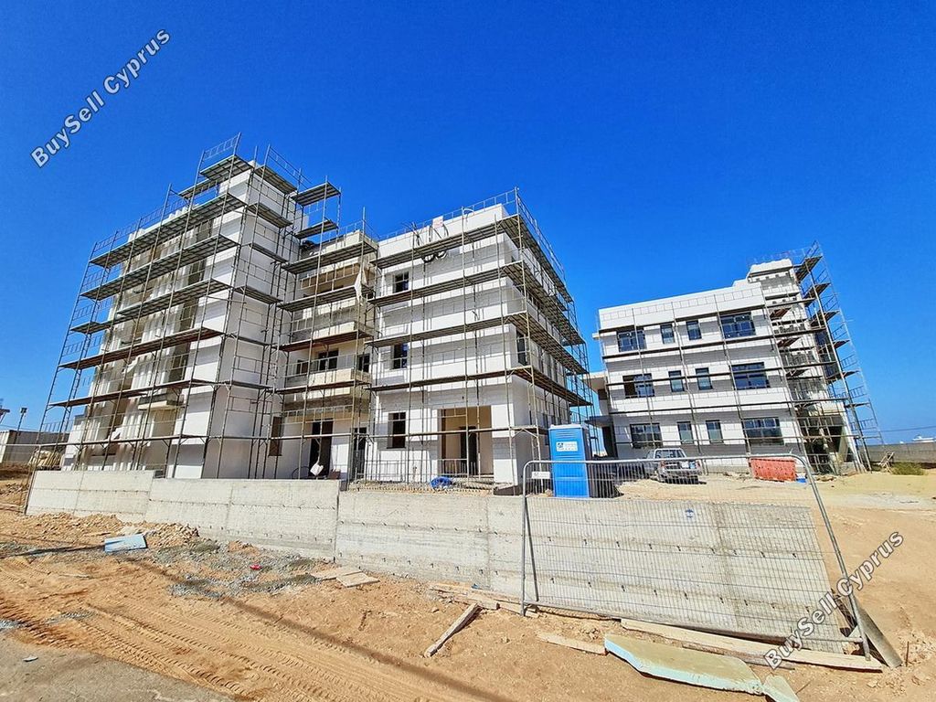 Property photo 3 of 39