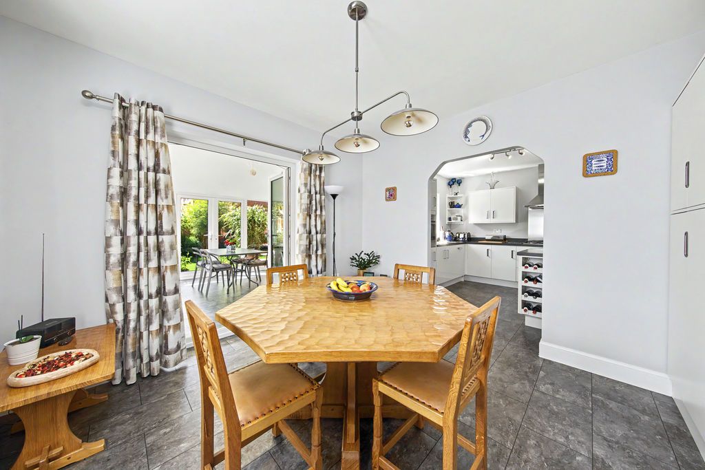 Property photo 2 of 36 Dining Room