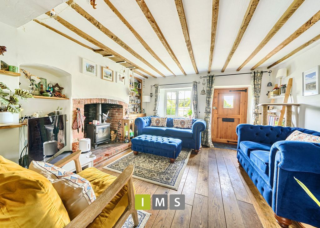 Property photo 2 of 21