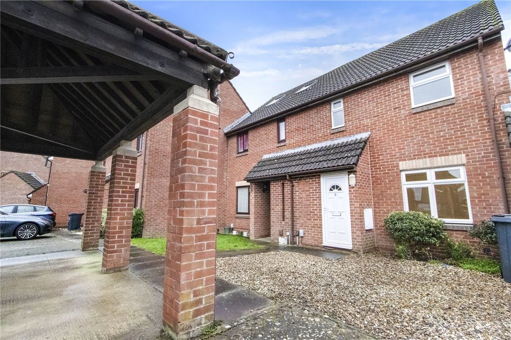 Property photo 2 of 15 Picture No. 26