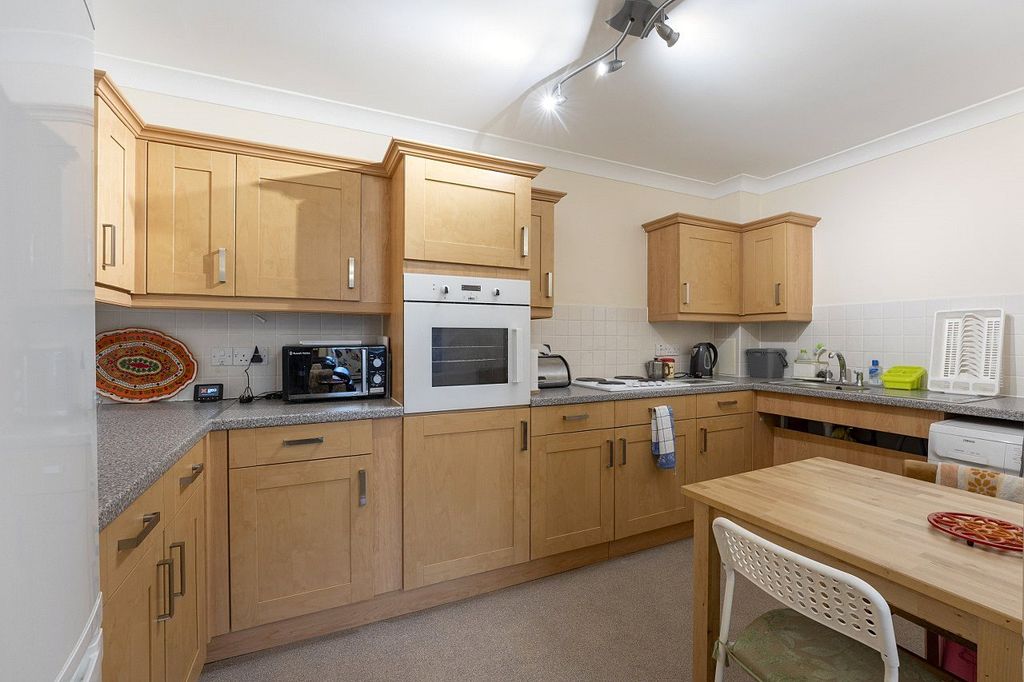 Property photo 3 of 17 Picture No. 05