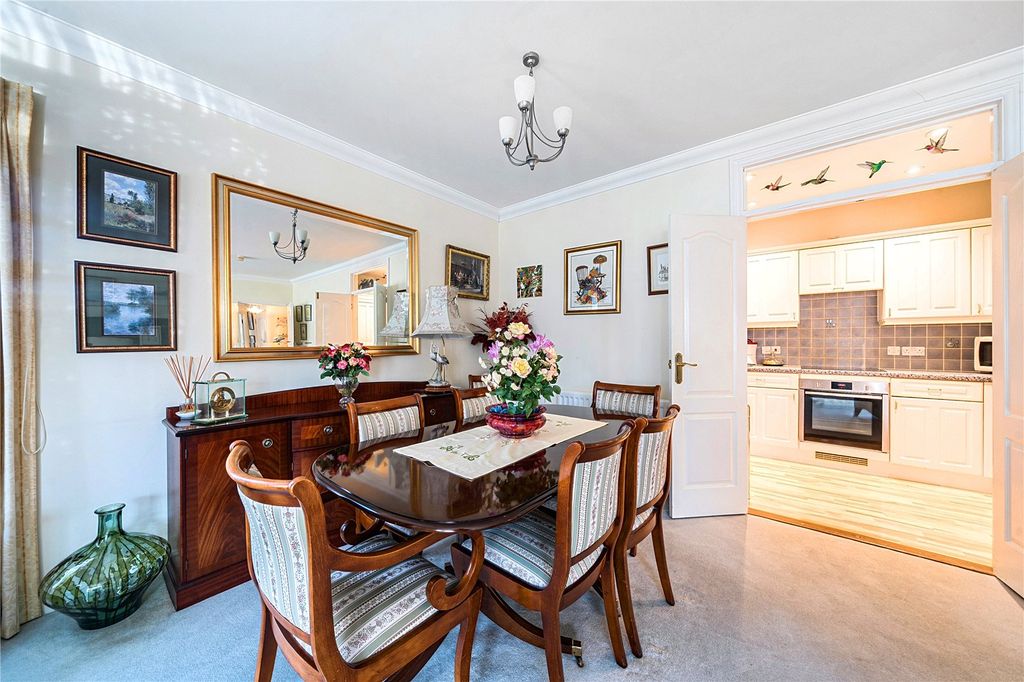 Property photo 2 of 10 Dining Area