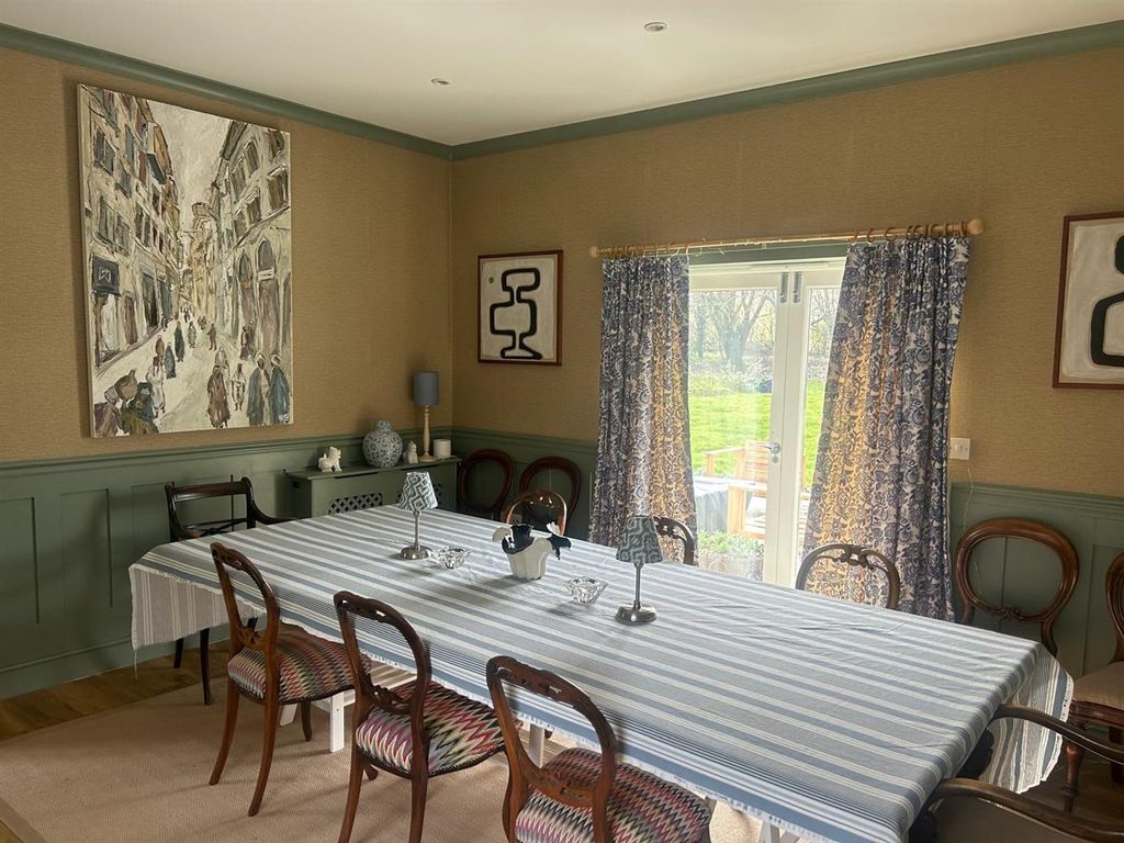 Additional image 4 of 5 bed barn conversion to rentBransbury, Barton Stacey, Winchester SO21