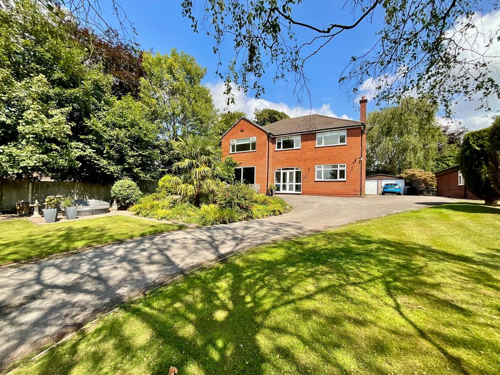 Property photo 1 of 29