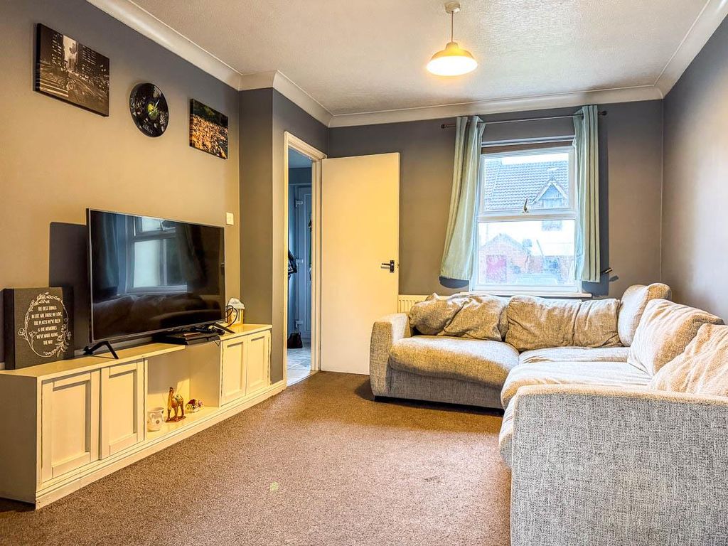 Property photo 2 of 11 6 Cronk Y Berry View, Douglas (5).Jpg