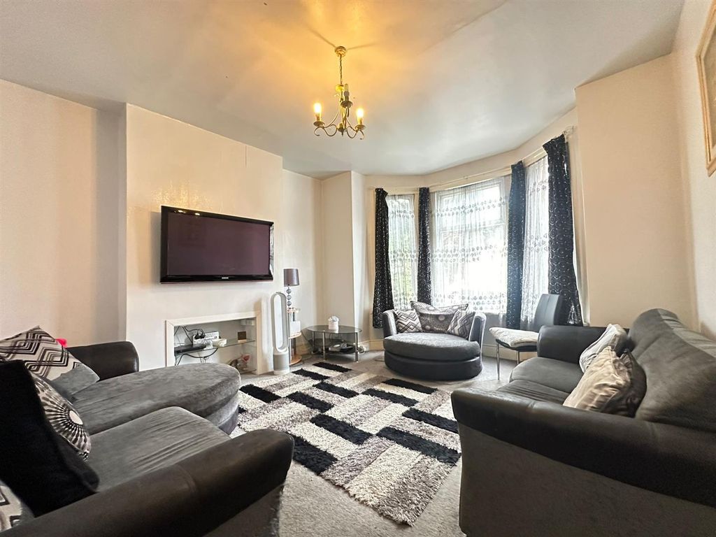 Property photo 2 of 13 02.Jpg