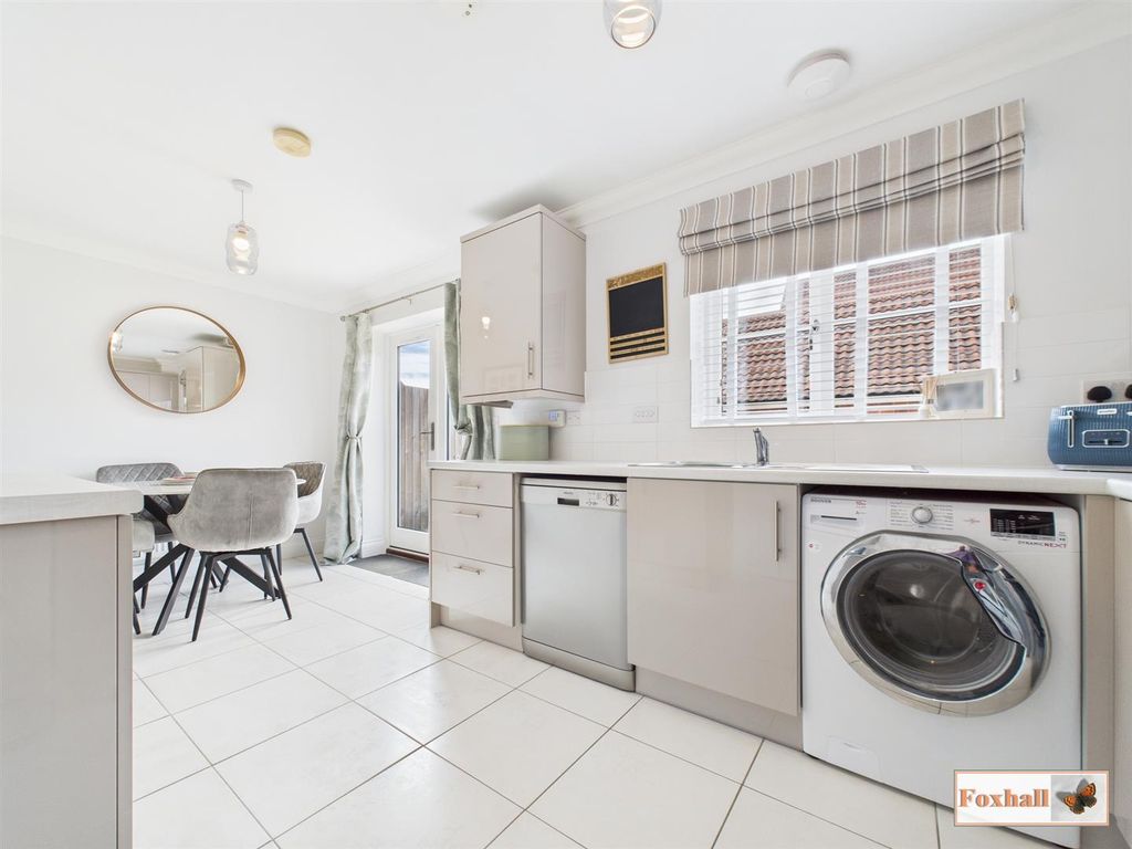 Property photo 1 of 26 Kitchen / Diner