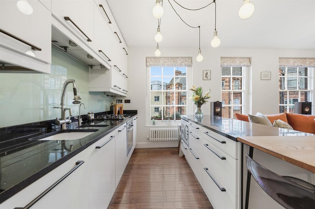 Property photo 3 of 16 Img_2201.Jpg