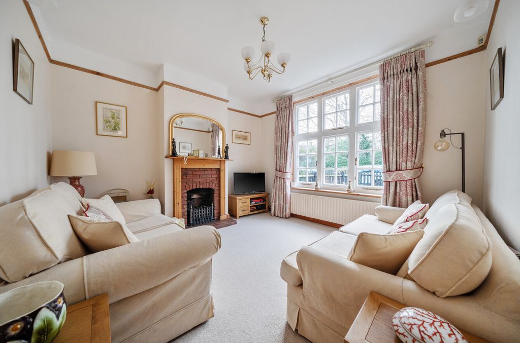 Property photo 3 of 19 1405082-15-697ce4...