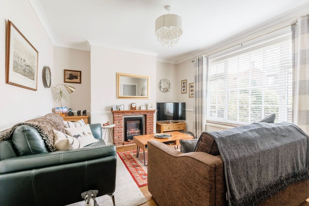 Property photo 2 of 16