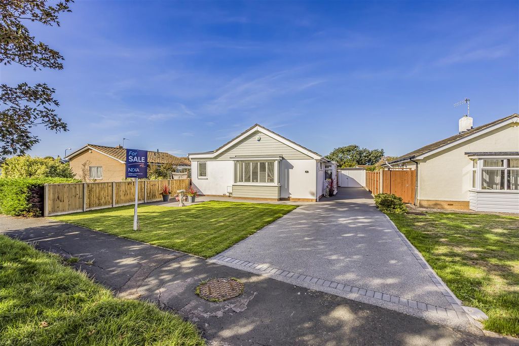 Property photo 1 of 22 14 Sunnymead Drive, Selsey-Porticomarketing-Nexa-2