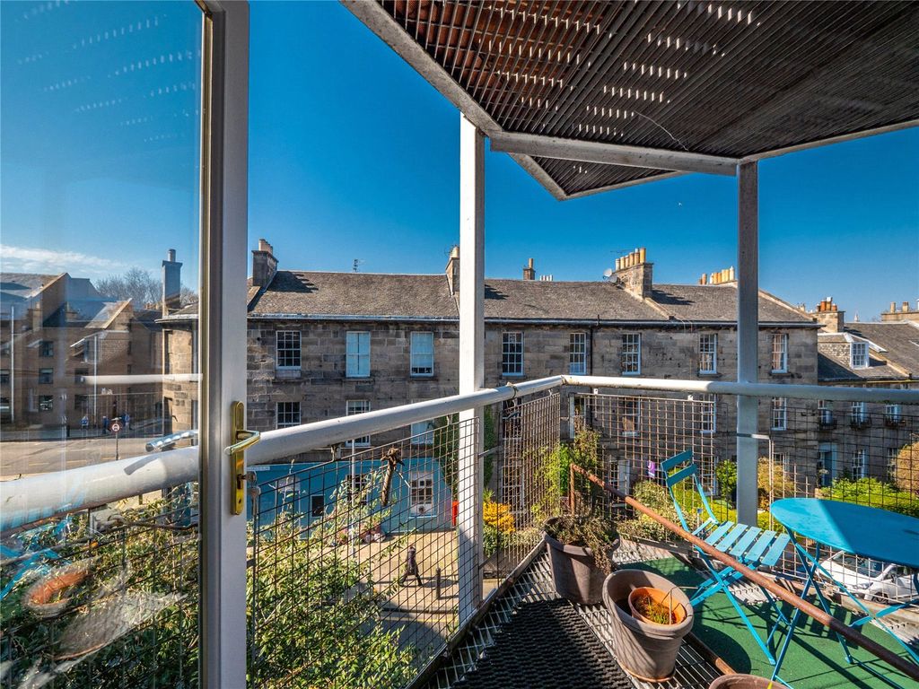 Property photo 2 of 16 Picture No. 03