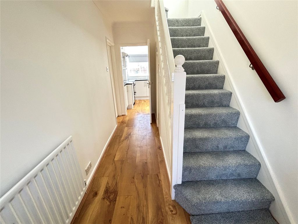 Property photo 2 of 19 Picture No. 08
