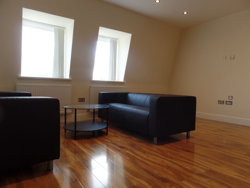 Property photo 2 of 8