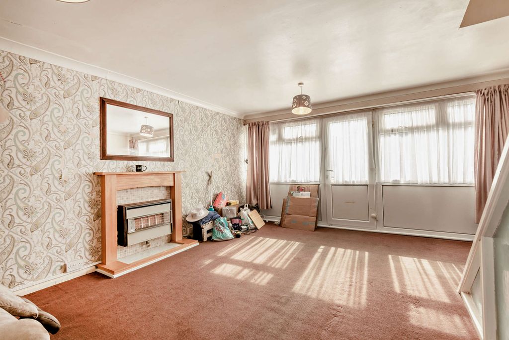 Property photo 3 of 23