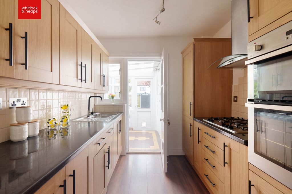 Property photo 2 of 13