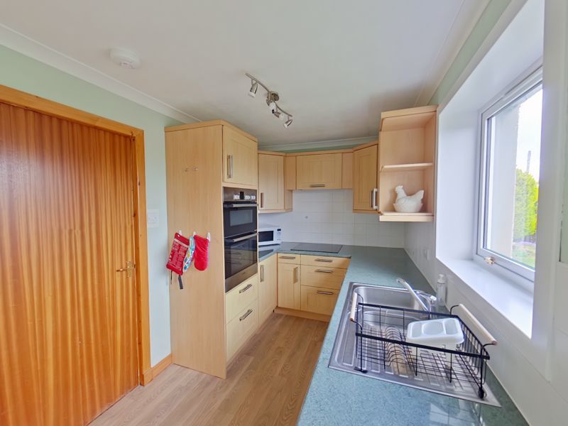 Property photo 2 of 9 Photo 6