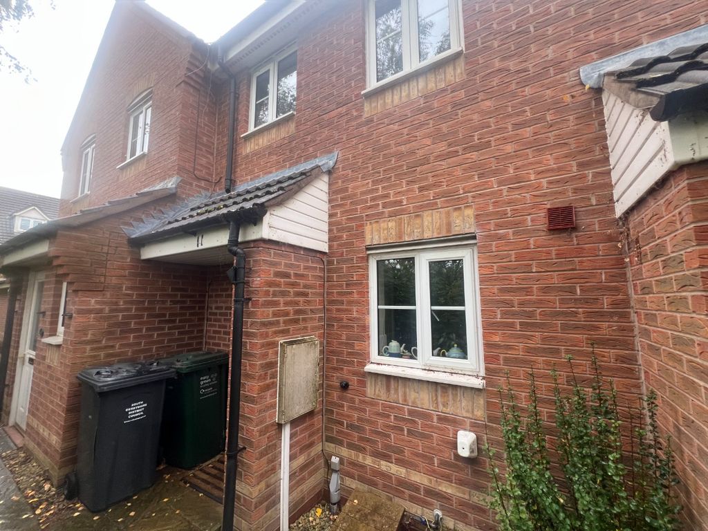 Property photo 1 of 2 4675920