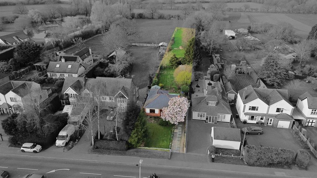 Property photo 1 of 20 Sapcote Road Burbage.Jpg