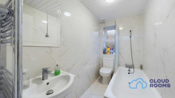 Property photo 3 of 5 W2Y6Bwkxewbdf0Yl6Nns_3447.Jpg