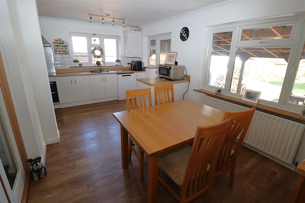 Property photo 2 of 31 Img_9052.Jpg