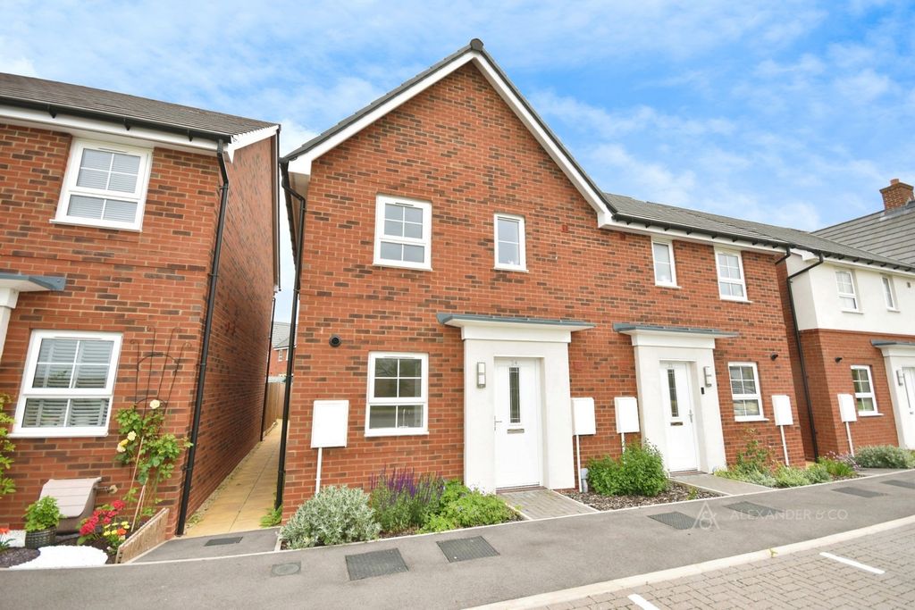 Property photo 1 of 12 Pbox-Img.Jpg