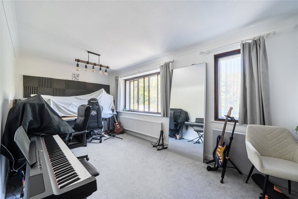 Property photo 3 of 13 Picture No. 33