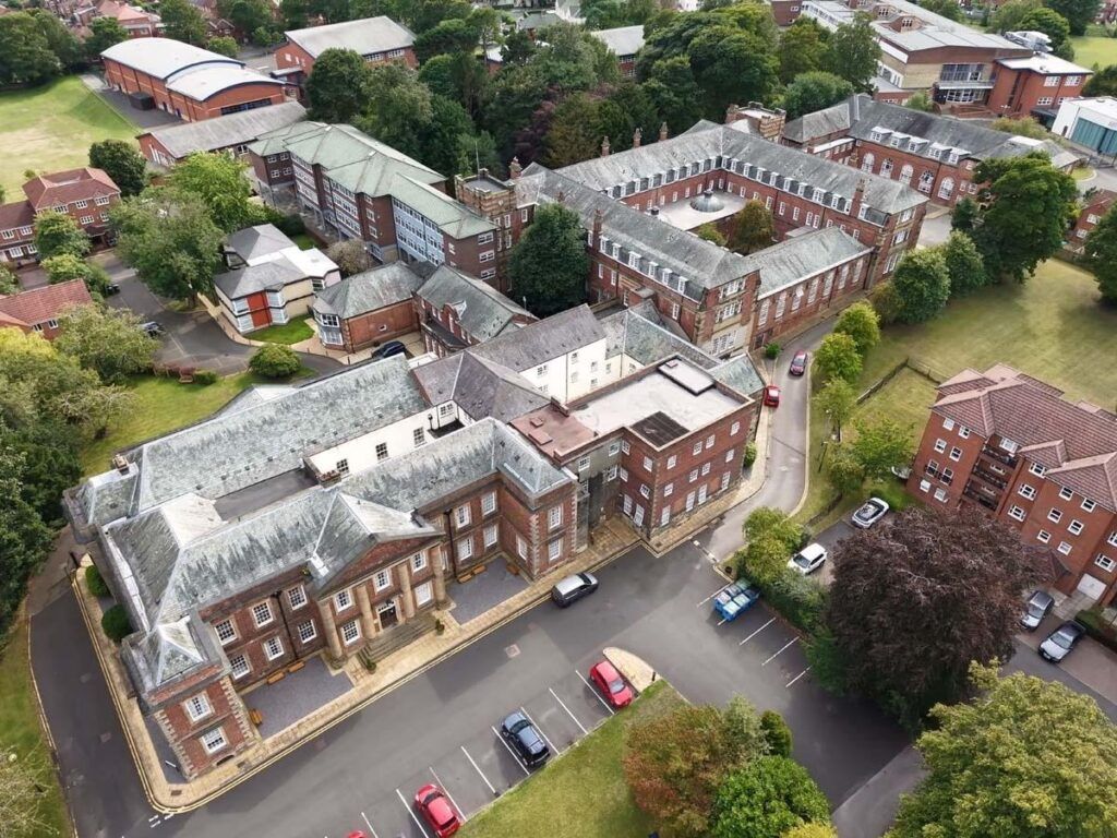 Property photo 2 of 12