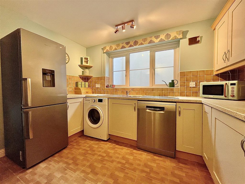 Property photo 3 of 17