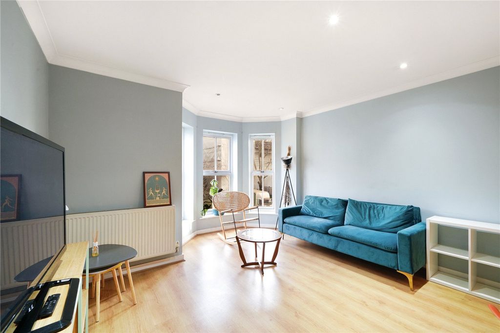 Property photo 2 of 12 Picture No. 06